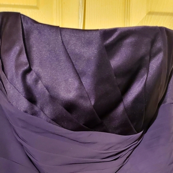 David's Bridal Plum Colored Satin Gown-Size 10 - Picture 3 of 7